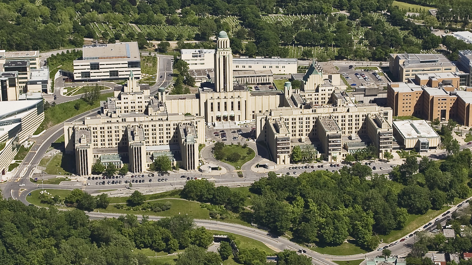 New mandates at Hôpital Charles-Le Moyne and Université de Montréal